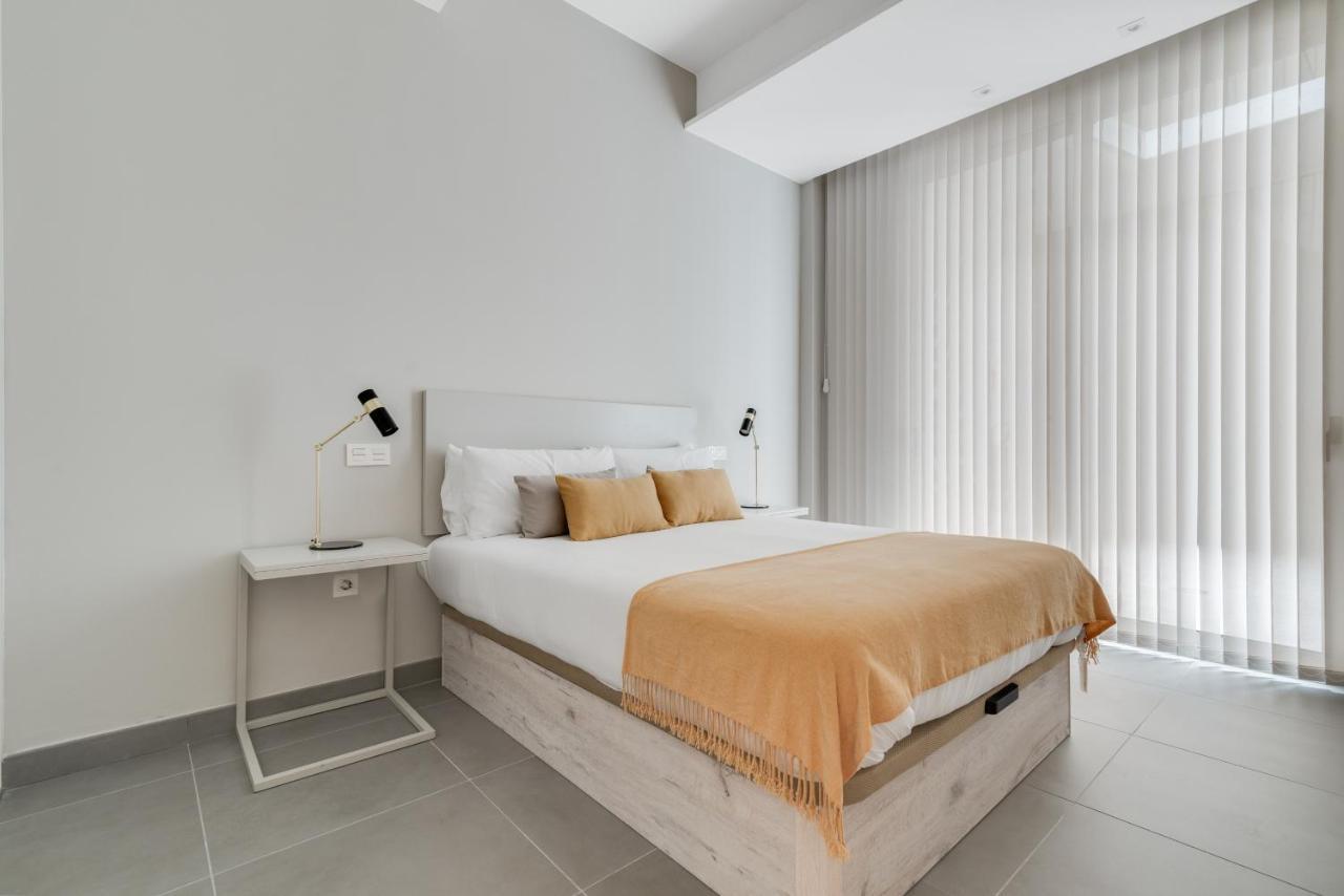 Home2book Art & Design Palmas Center Apartment *